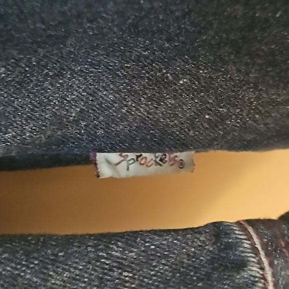 Vintage SPROCKETS Floral Embroidered Denim Snap Jean Jacket - Picture 5 of 5